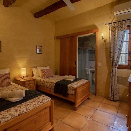 Ta' Salvu Holiday Home ซากฮรา ภายนอก รูปภาพ